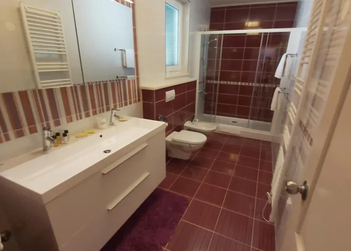 Elizabeth,slano,pool,sauna,garden, 4 Persons Villa *
