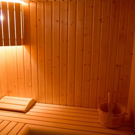 Elizabeth,slano,pool,sauna,garden, 4 Persons Villa *