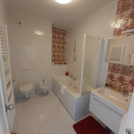 Elizabeth,slano,pool,sauna,garden, 4 Persons Villa