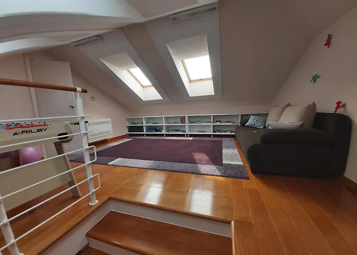 Elizabeth,slano,pool,sauna,garden, 4 Persons * 斯拉诺