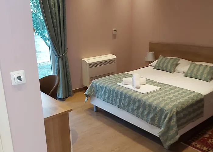 别墅 Elizabeth,slano,pool,sauna,garden, 4 Persons *